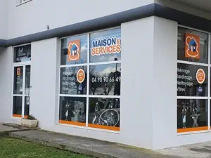 devis débarras Les Angles - Maison et Services Les Angles | Ménage, repassage, jardinage, nettoyage de vitres