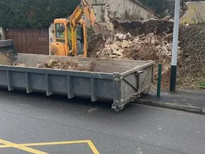 devis débarras Boissise-le-Roi - SOLU’BENNES location de benne 3à30m3 terrassement,démolition
